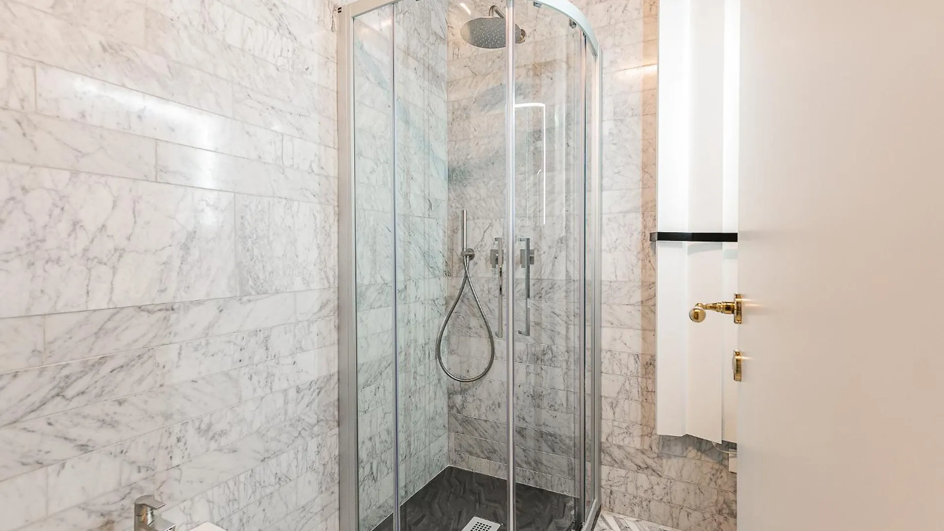 Dream Suites Milano Brisa Meravigli Italy